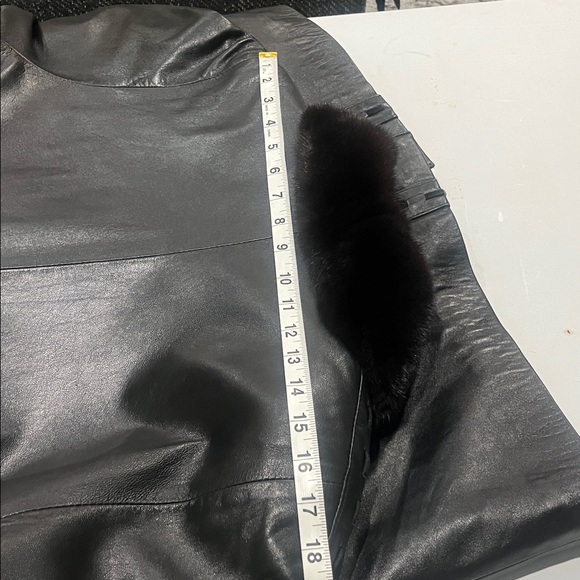 Black Lamb Leather Coat. Preloved - Picture 7 of 7